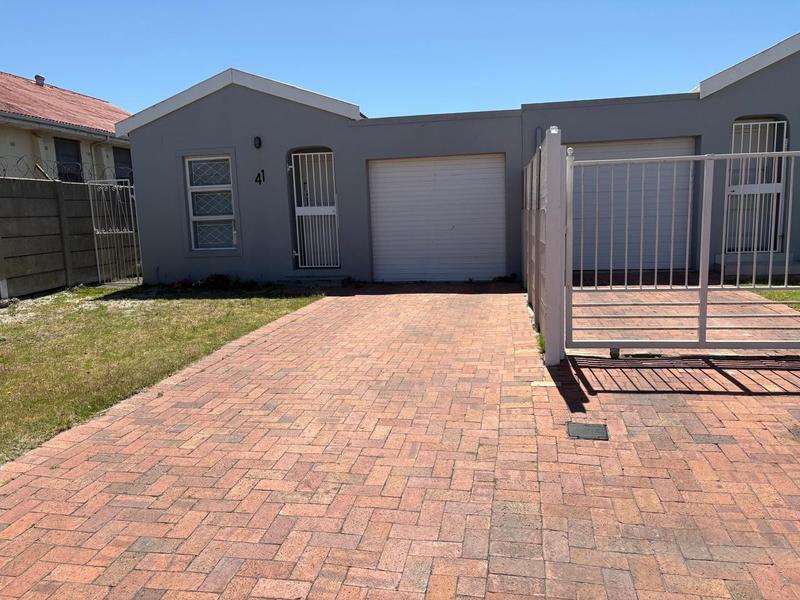 2 Bedroom Property for Sale in Retreat Western Cape